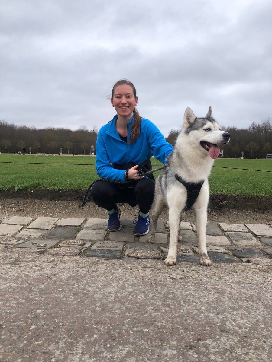 Étudiante vétérinaire propose promenade de chien - Versailles ND/ Le Chesnay