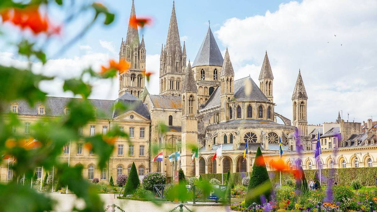 Propose trajet de Lyon Aéroport à Lyon Perrache, Caen le 15 juillet à 5h