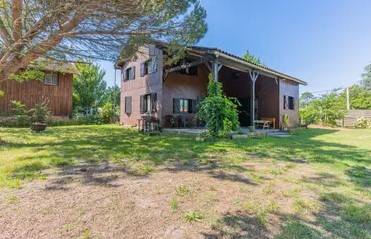 Loue grande maison en zone verte proche du lac de Biscarrosse - 4 chambres, 10 couchages