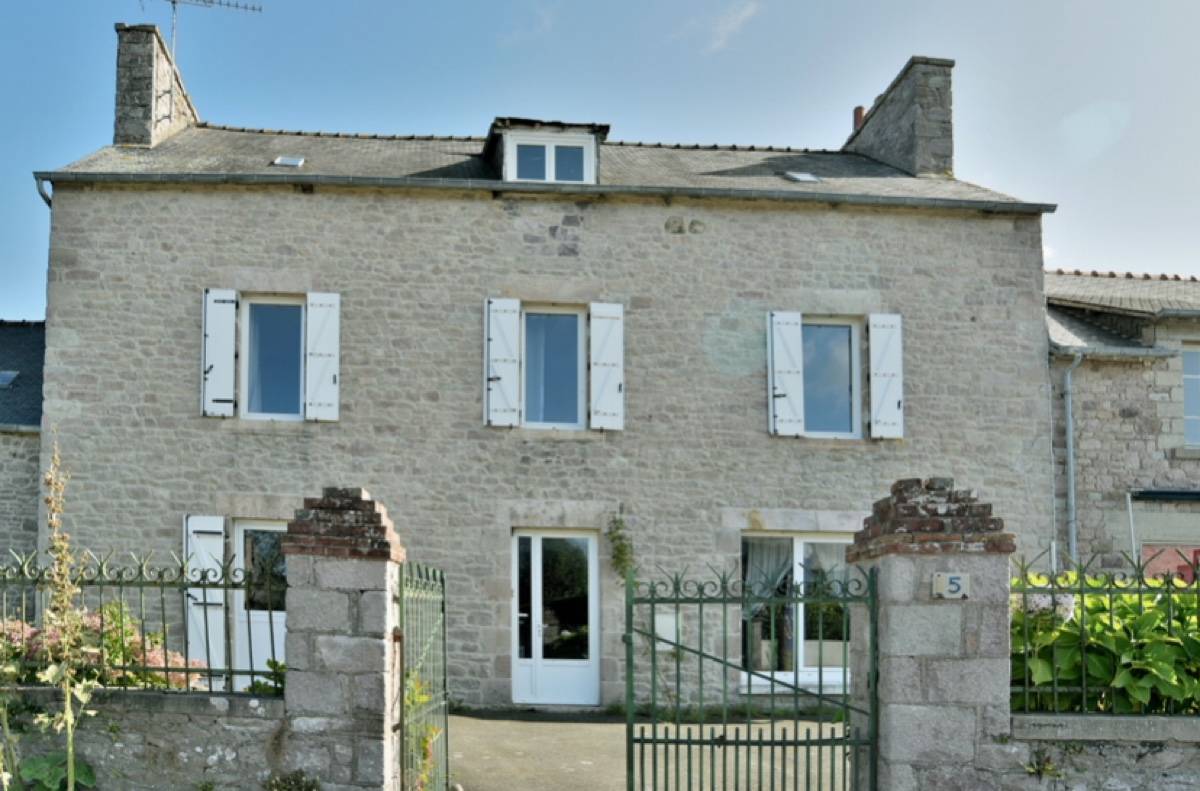 Loue maison familiale à Plévenon - 4 chambres, 8 couchages