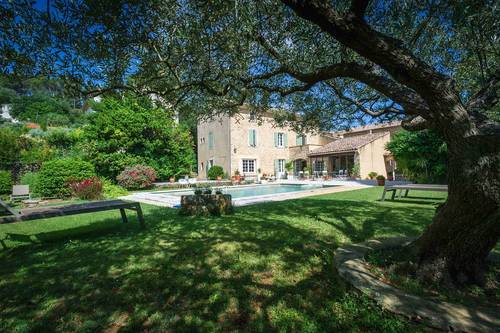 Vends Propriété de charme avec piscine et dépendances, près Avignon / Uzès - 9 chambres, 530m²