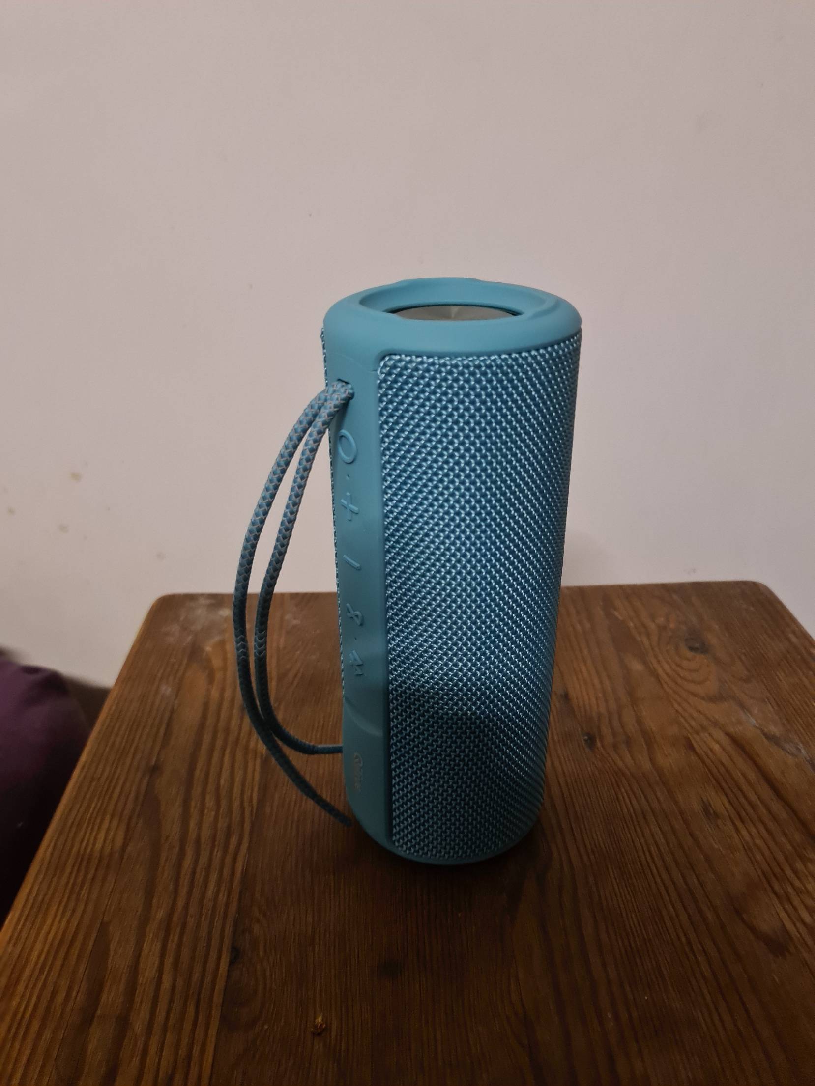 Qilive Enceinte Bluetooth Q.1639 Splash on Gens de Confiance