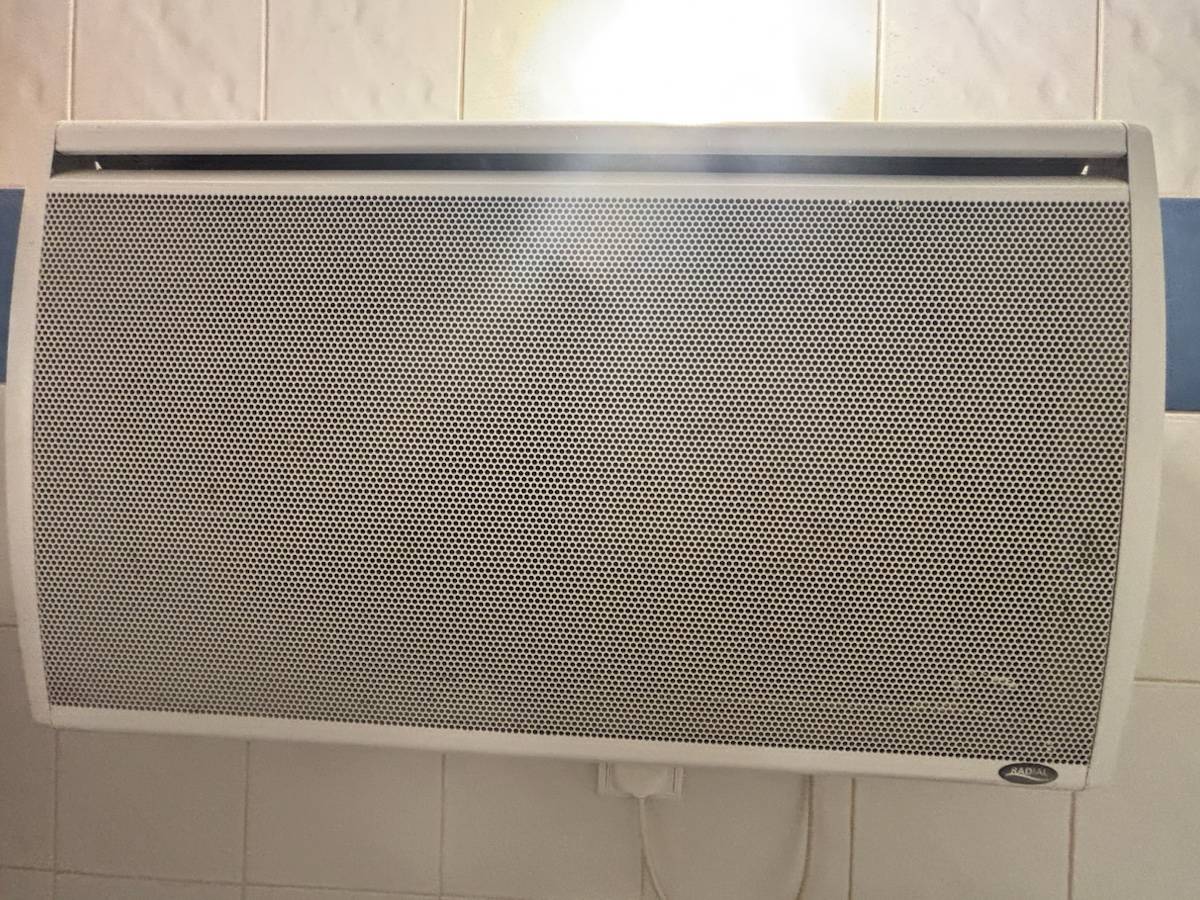 Radiateur électrique de salle de bain