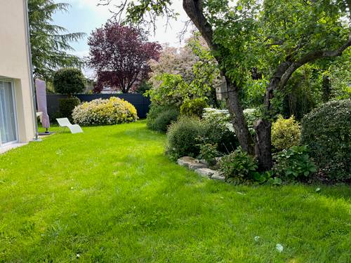 Maison de 2019 en parfait état avec très joli jardin