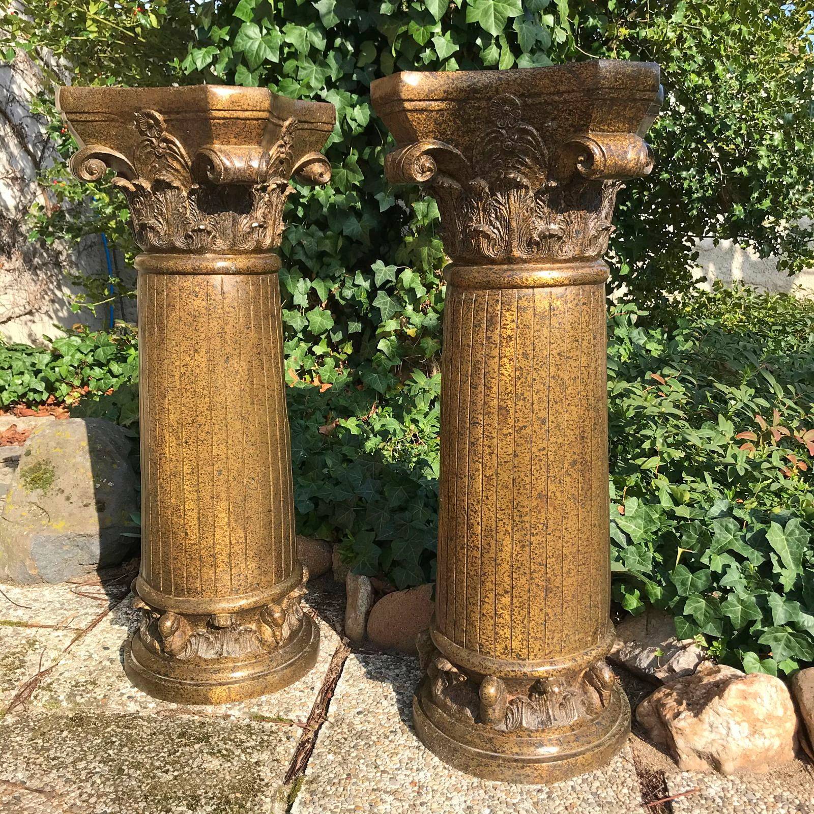Vends rares colonnes en bronze. Hauteur 98 cm