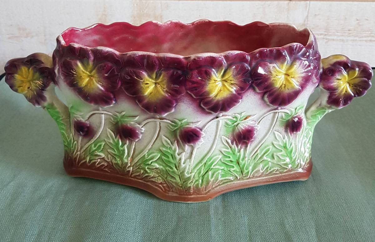 Ravissant cache-pot en barbotine Art Déco en parfait état signé Onnaing (XX siècle)