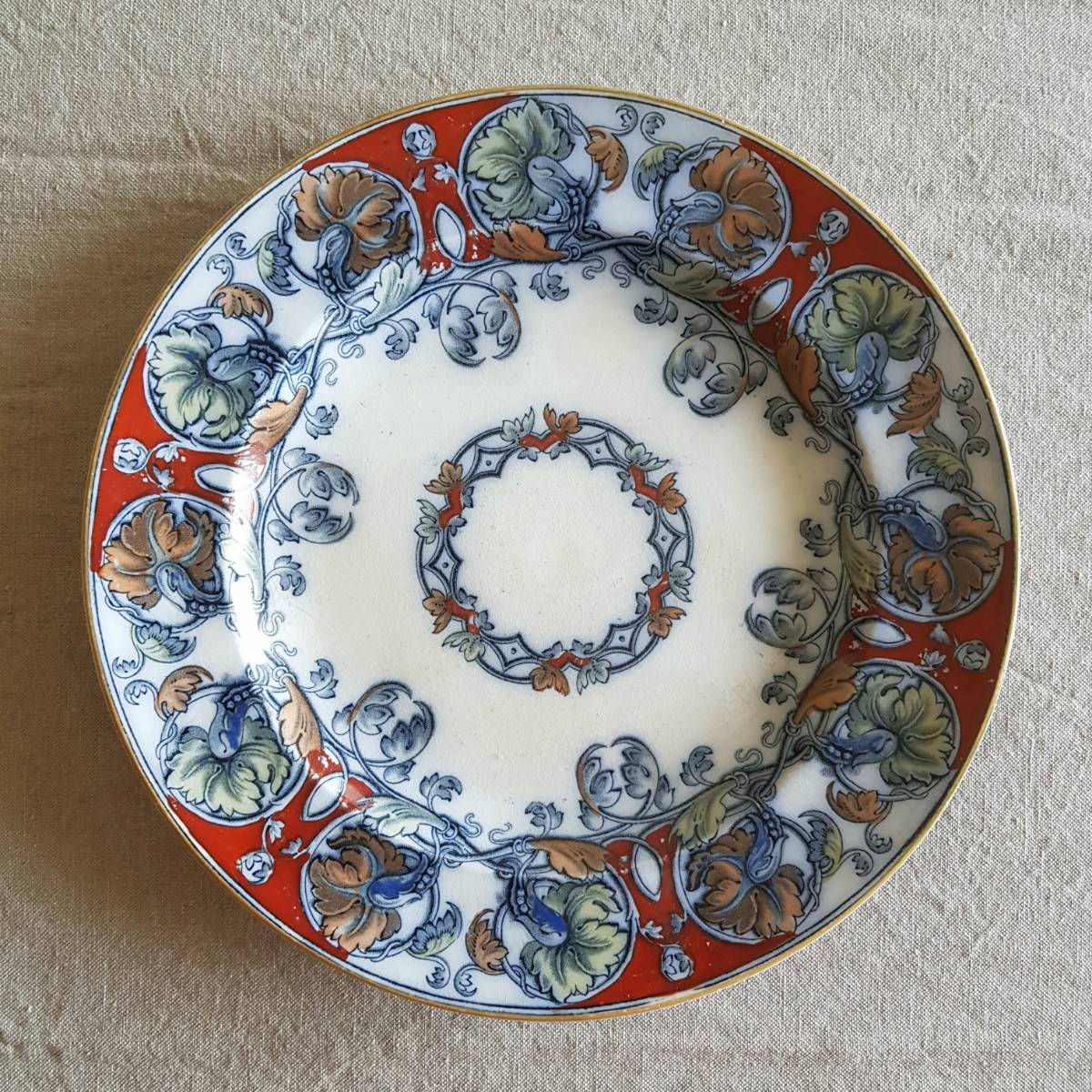 Ravissante grande assiette ancienne modèle Nightingale en parfait état