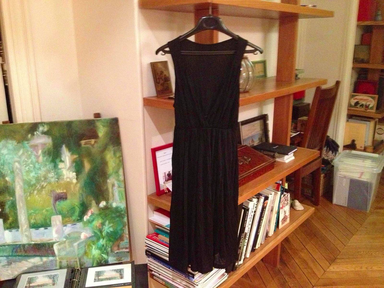 Ravissante robe noire sexy - taille 38/40