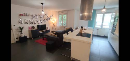 Propose chambre dans colocation Lyon 7ème - 1 an