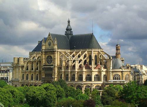 Recrute guides bénévoles logés/nourris - Basilique de Blois - H/F