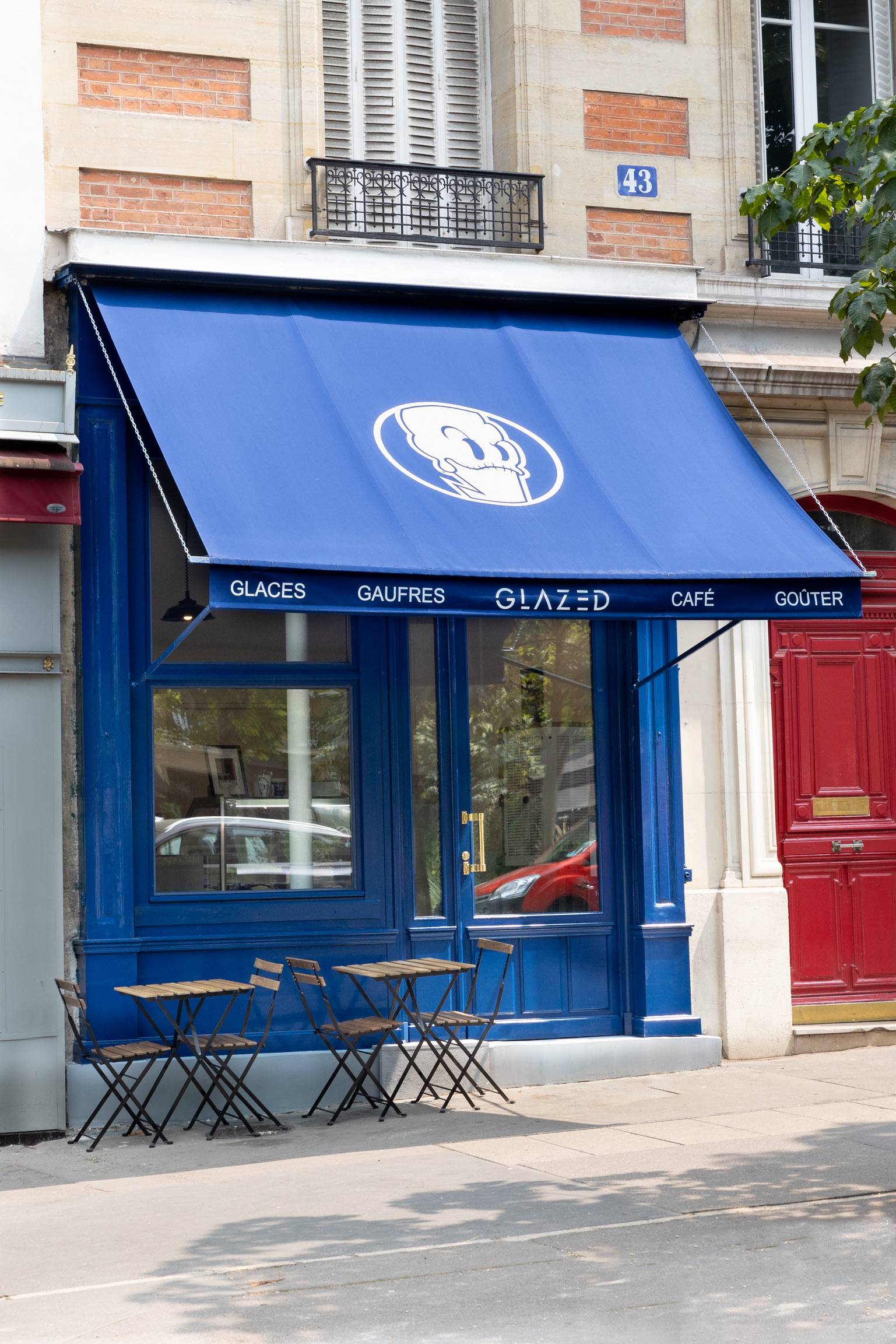 Recrute employé h/f polyvalent restauration - Glazed Glacier et coffee shop - Paris