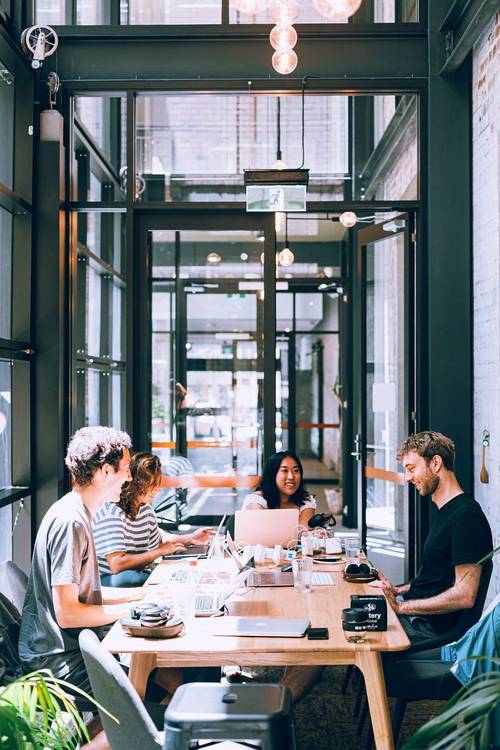 Recrute stagiaire ou alternant - chargé de communication(H/F)