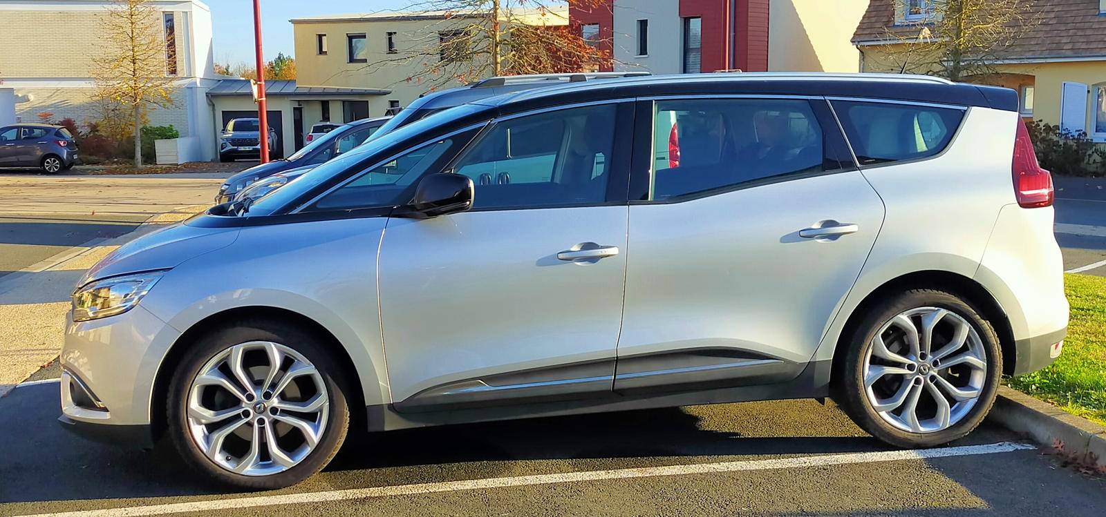 Renault Grand Scenic IV Business dCi 130 (7 cv) - 2017, 135 000km on ...