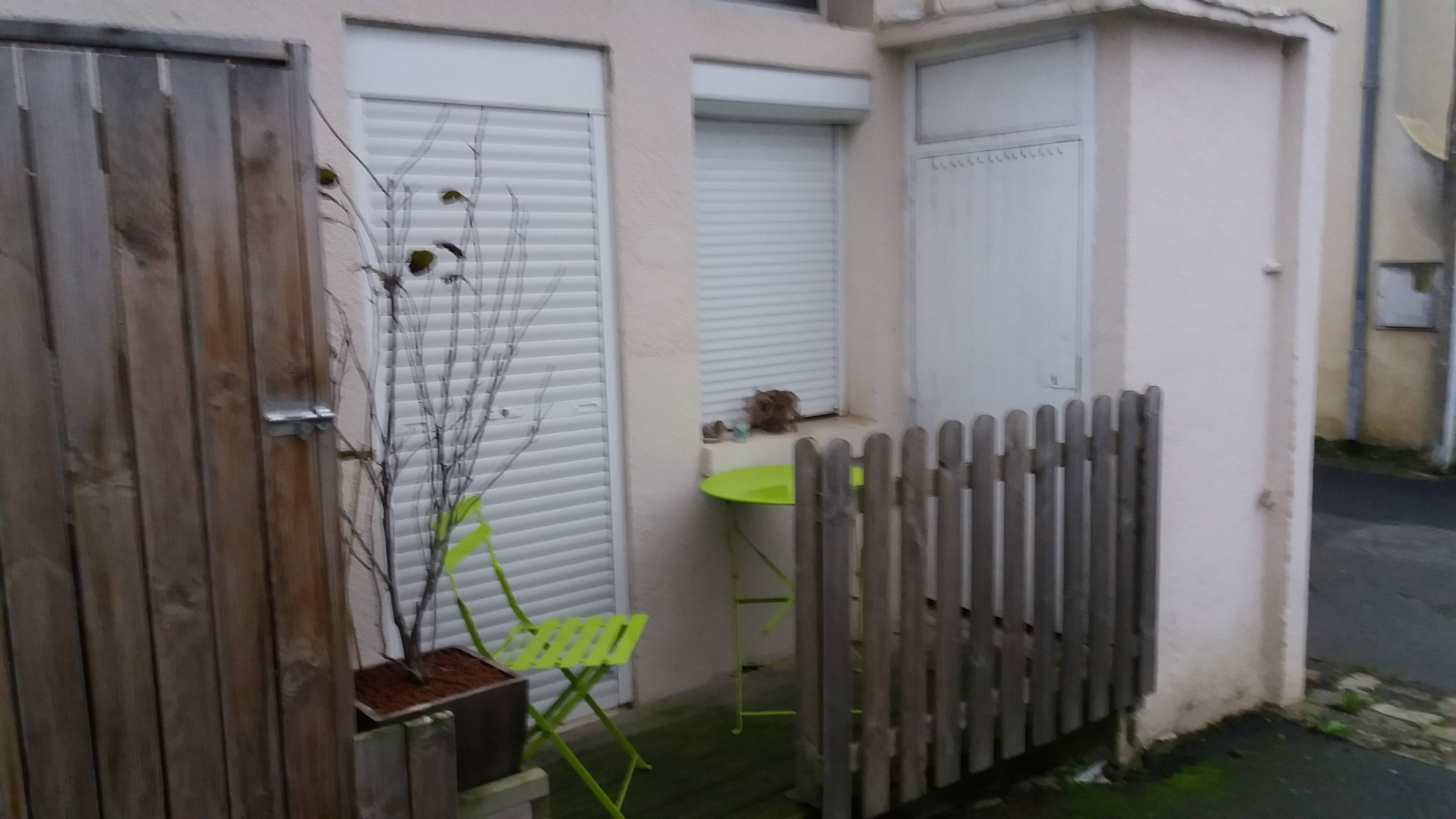 Loue Rennes Sacré-cœurs studio récent avec terrasse - 20m²