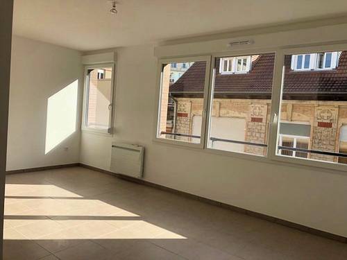Loue F2 Reims (51) rue Houzeau Muiron - 51m²