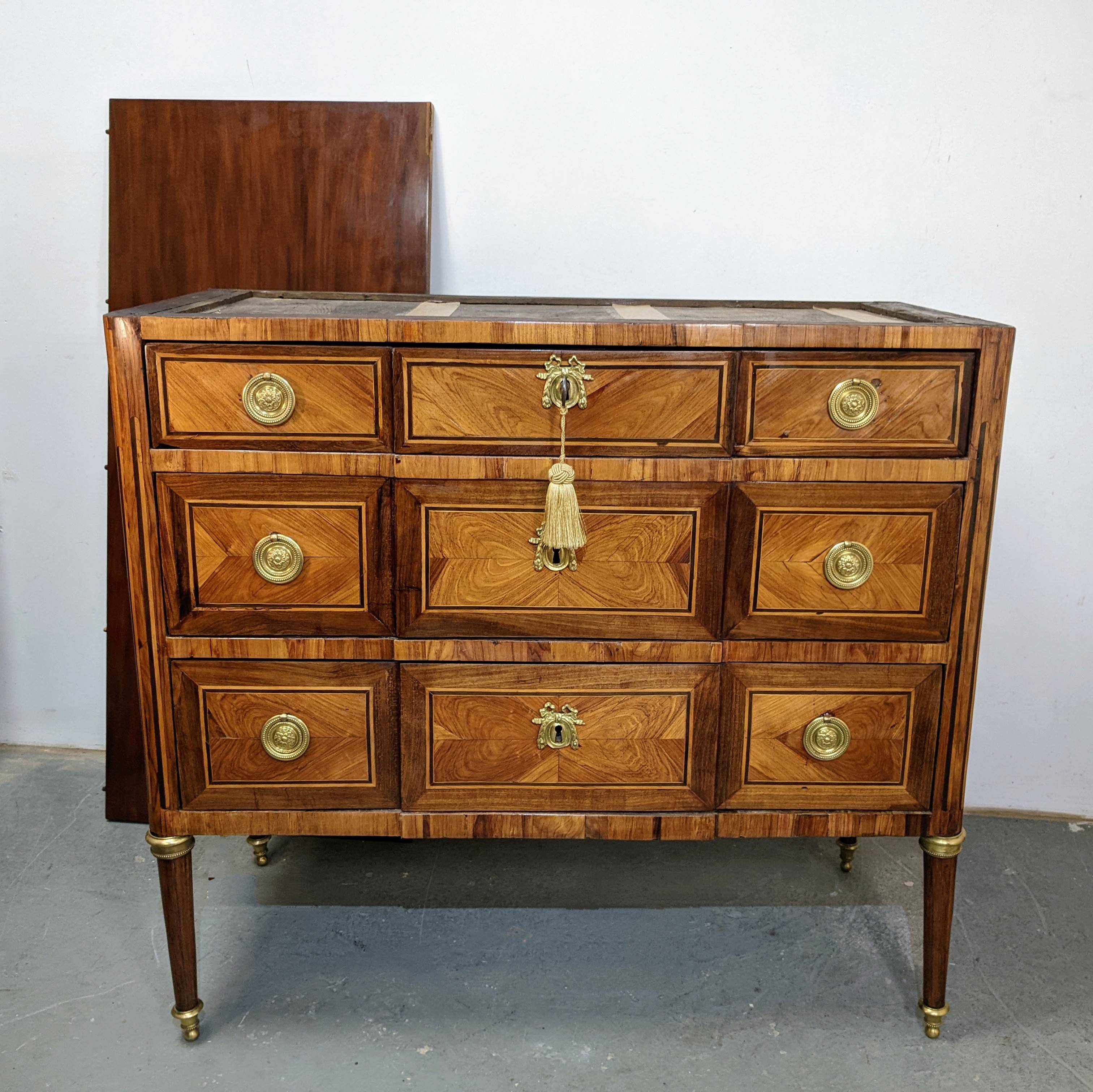 Ébéniste-restaurateur de mobilier