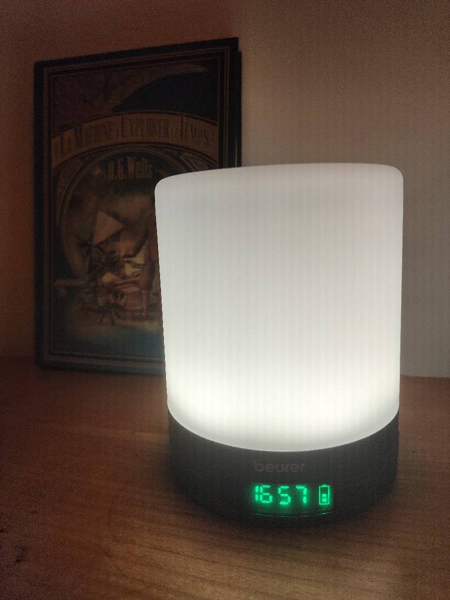 Réveil Luminothérapie Multifonction Radio Reveil prise AUX Jack - Bluetooth