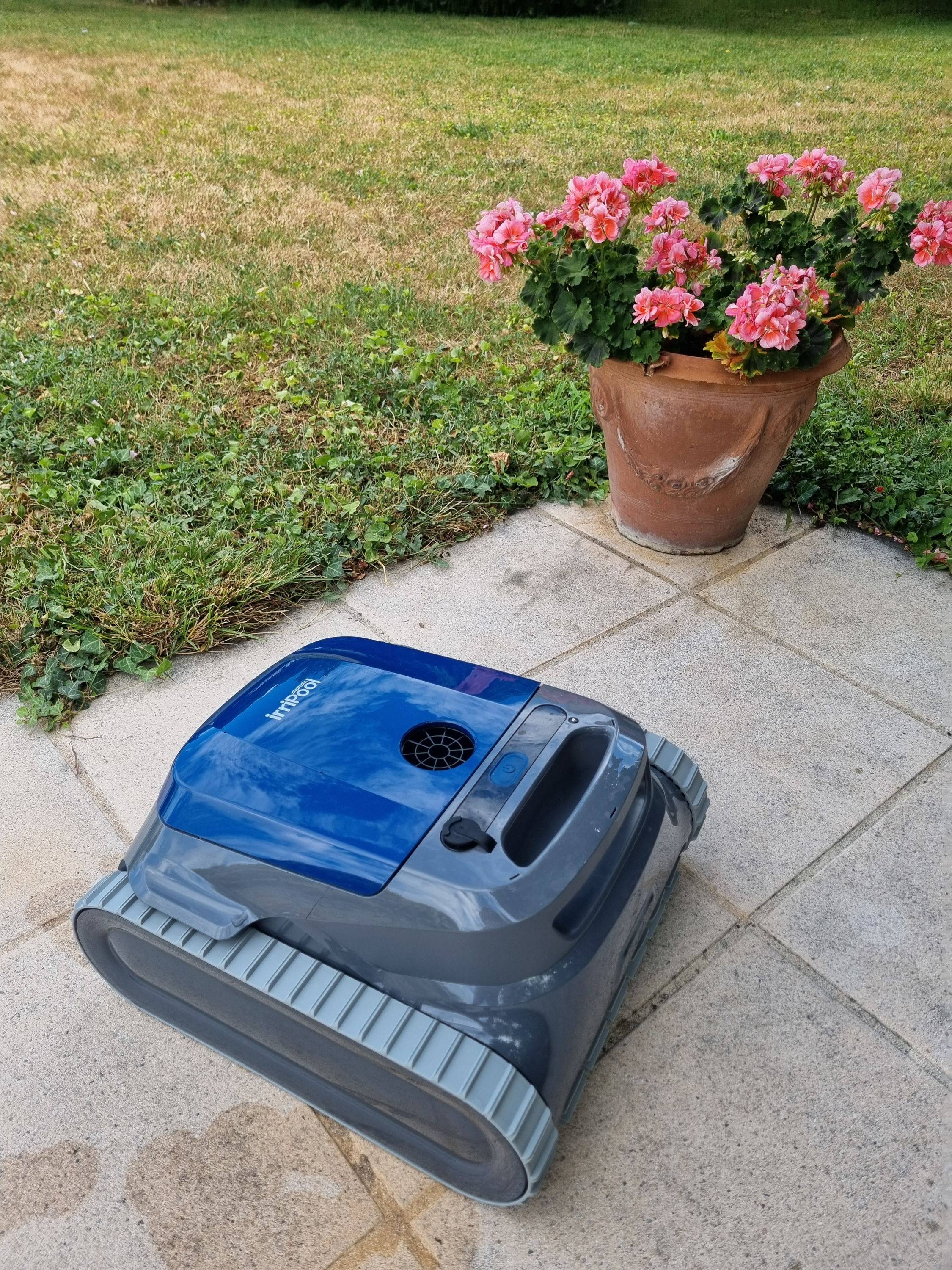Robot piscine sans fil neuf