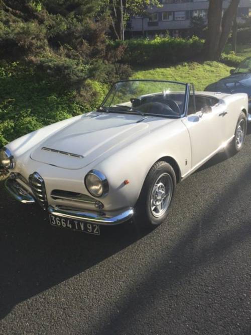 Alfa Roméo Giulia 1600 Veloce de 1965, totalement restaurée. Agrément de conduite exceptionnel