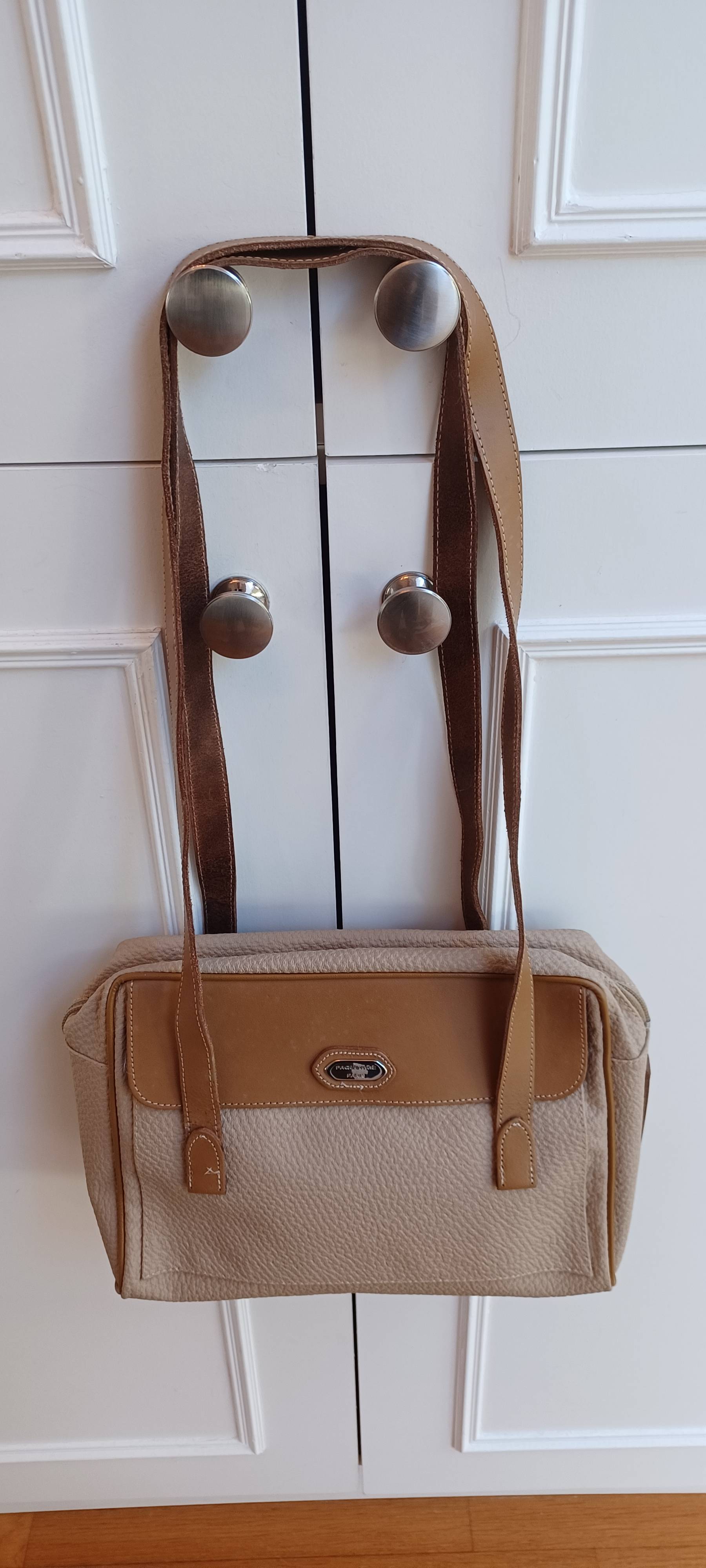 Sac à Main Paquetage - Bandoulière Beige En Vinyle - Très Bon état