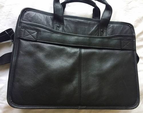 Sac de voyage/travail en cuir grande contenance, compartimenté avec espaces de travail et ordinateur