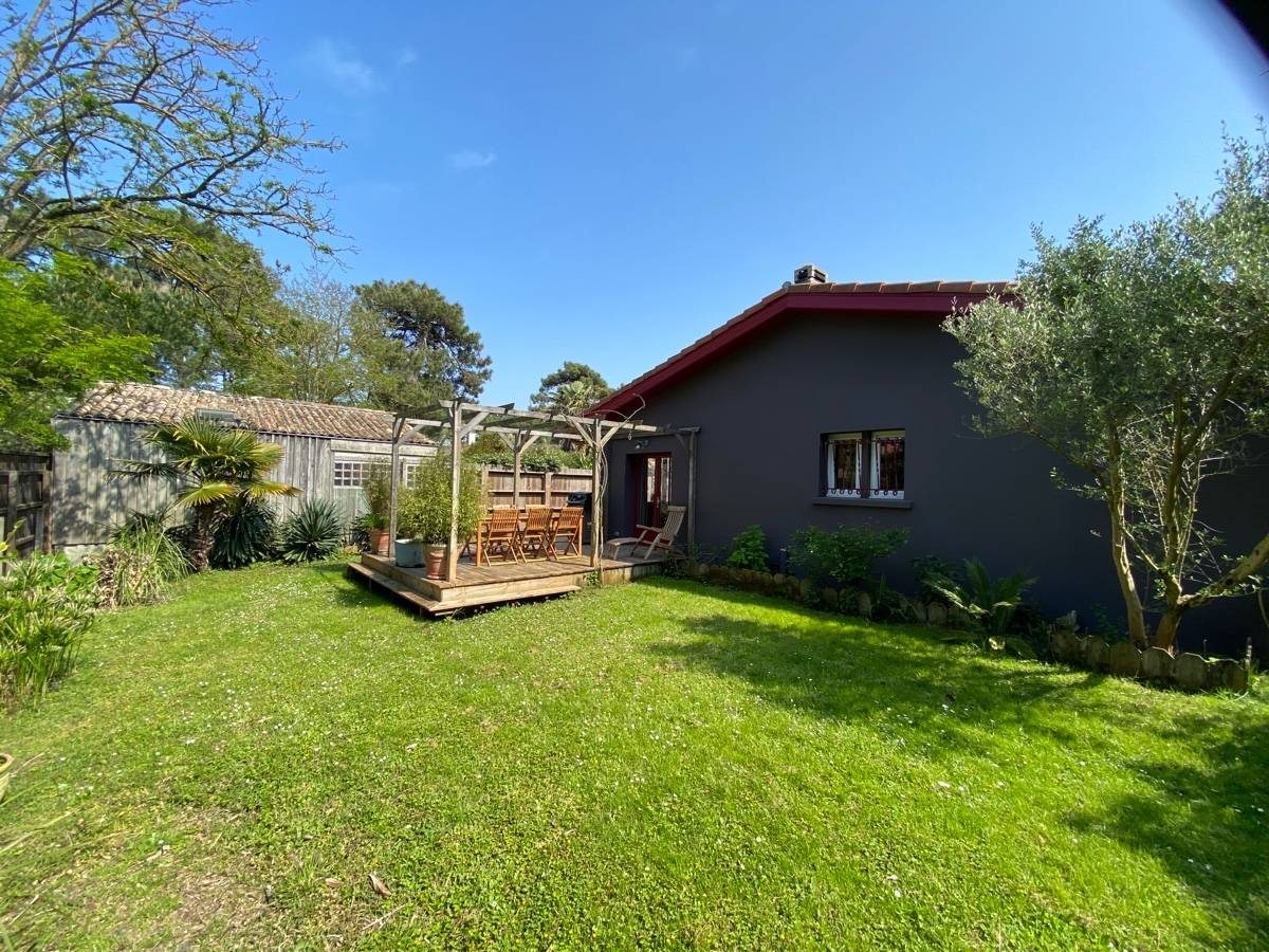 Loue villa confortable au Cap Ferret entre océan et bassin - 4 couchages