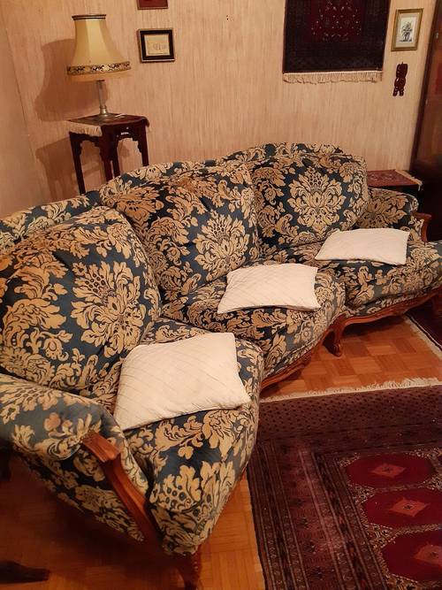 Salon style Louis xv en velours bleu