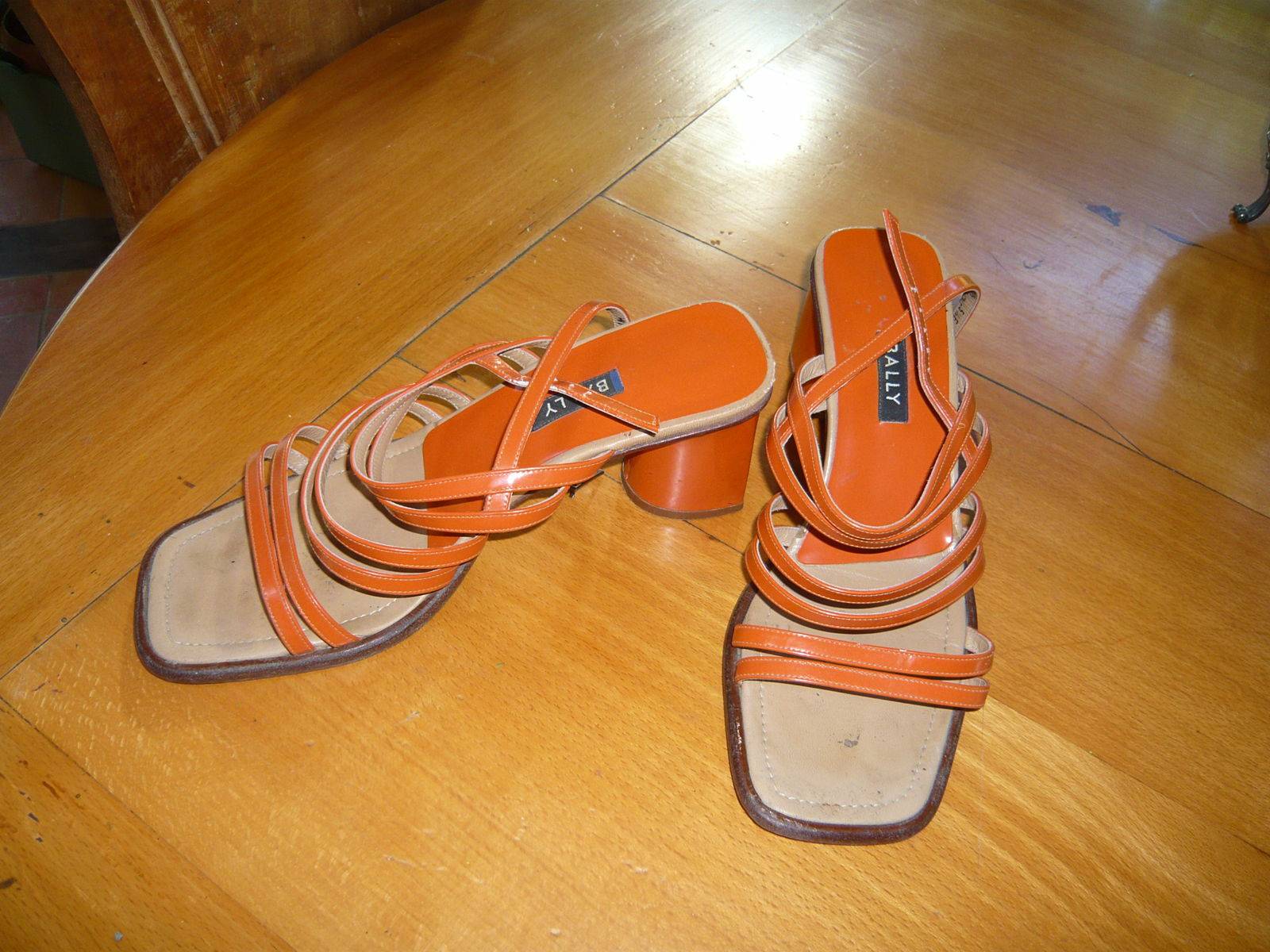MOCASSINS ALAIN MANOUKIAN en Simili Nubuck Taupe Pointure 37 NEUFS DANS BOITE EUR 25,90 - FR