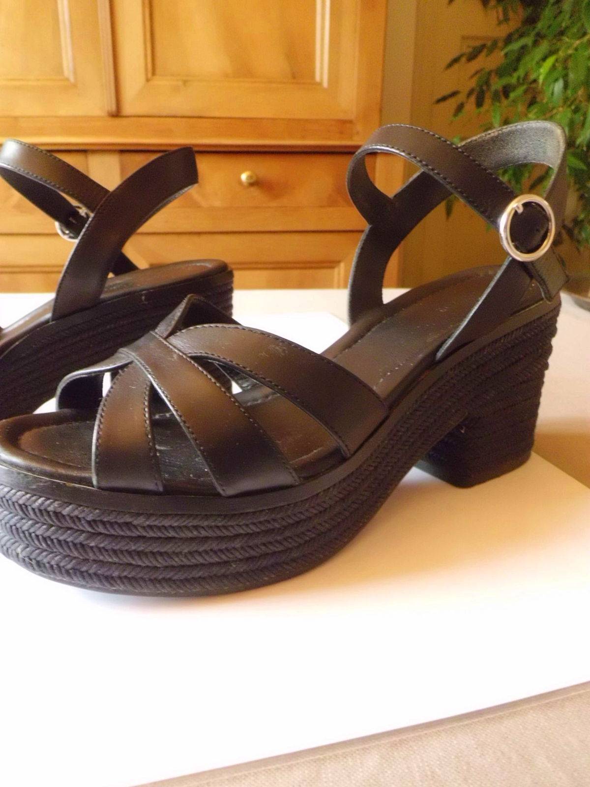 bottes noires semelles compensées