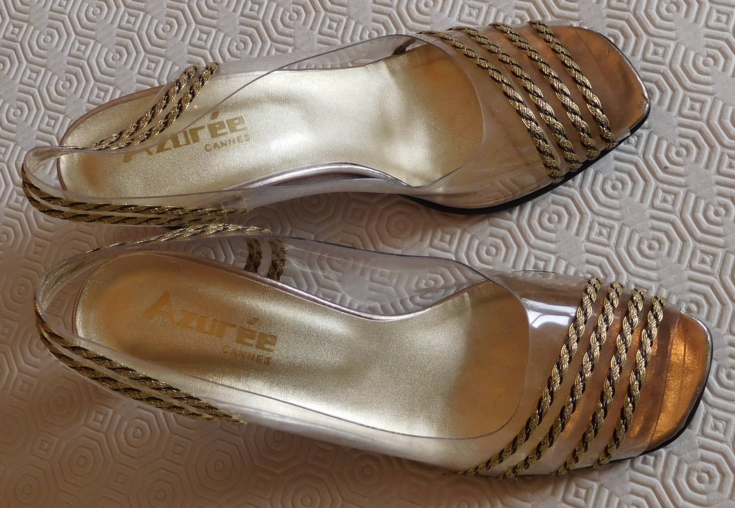 Sandales / nu-pieds (doré) Pointure 39