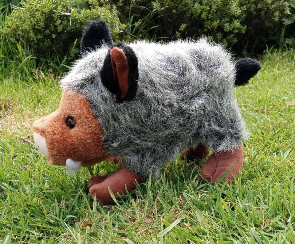 Vends sanglier en peluche
