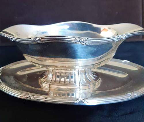 Saucière argent massif style Louis XVI