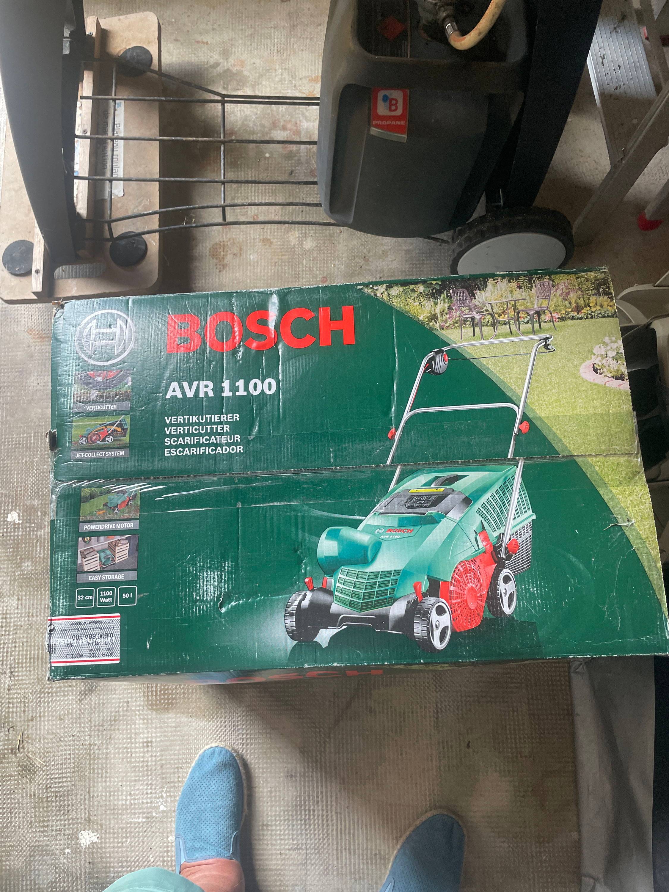 VEND SCARIFICATEUR ÉLECTRIQUE NEUF