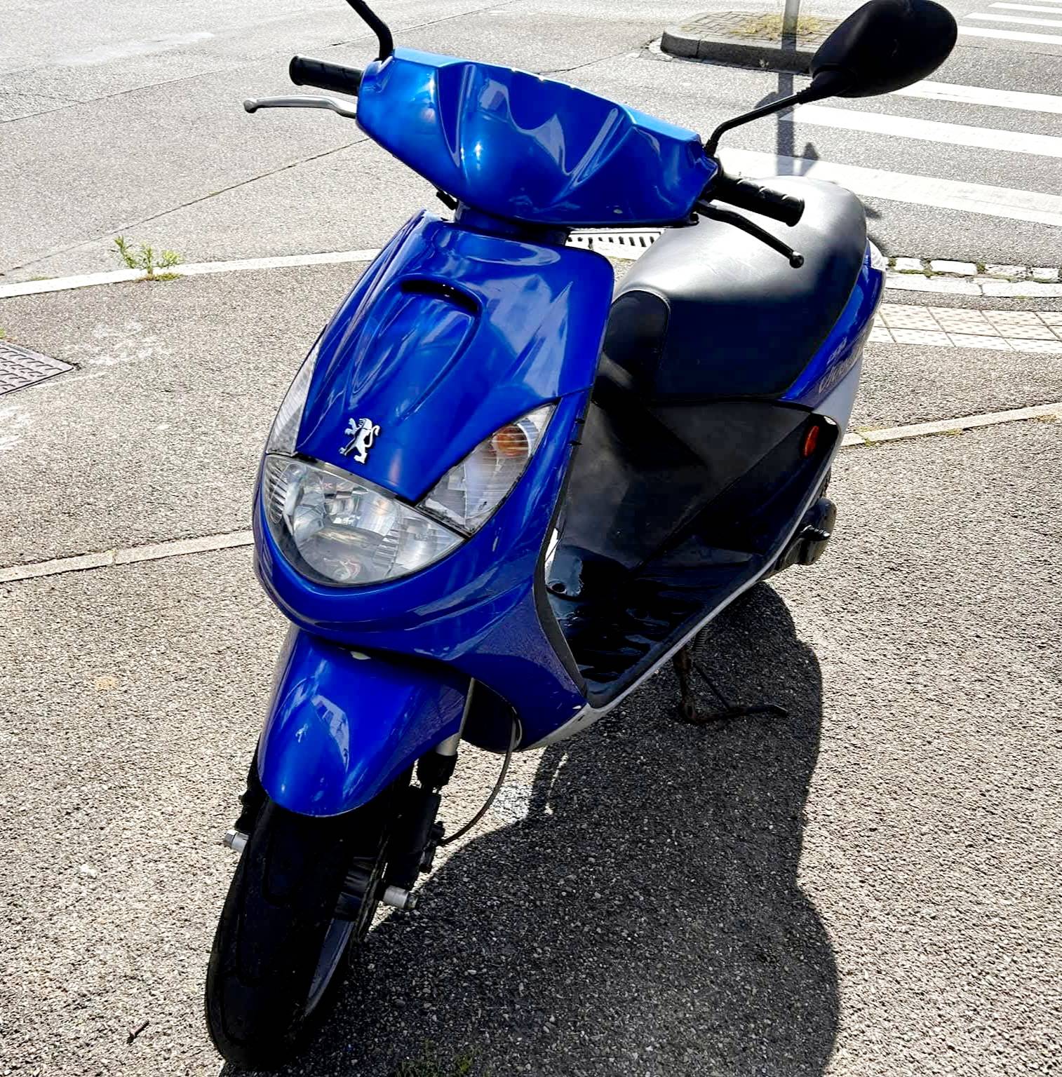 Vends scooter Peugeot Vivacity 50 cc, 2004, 17816km
