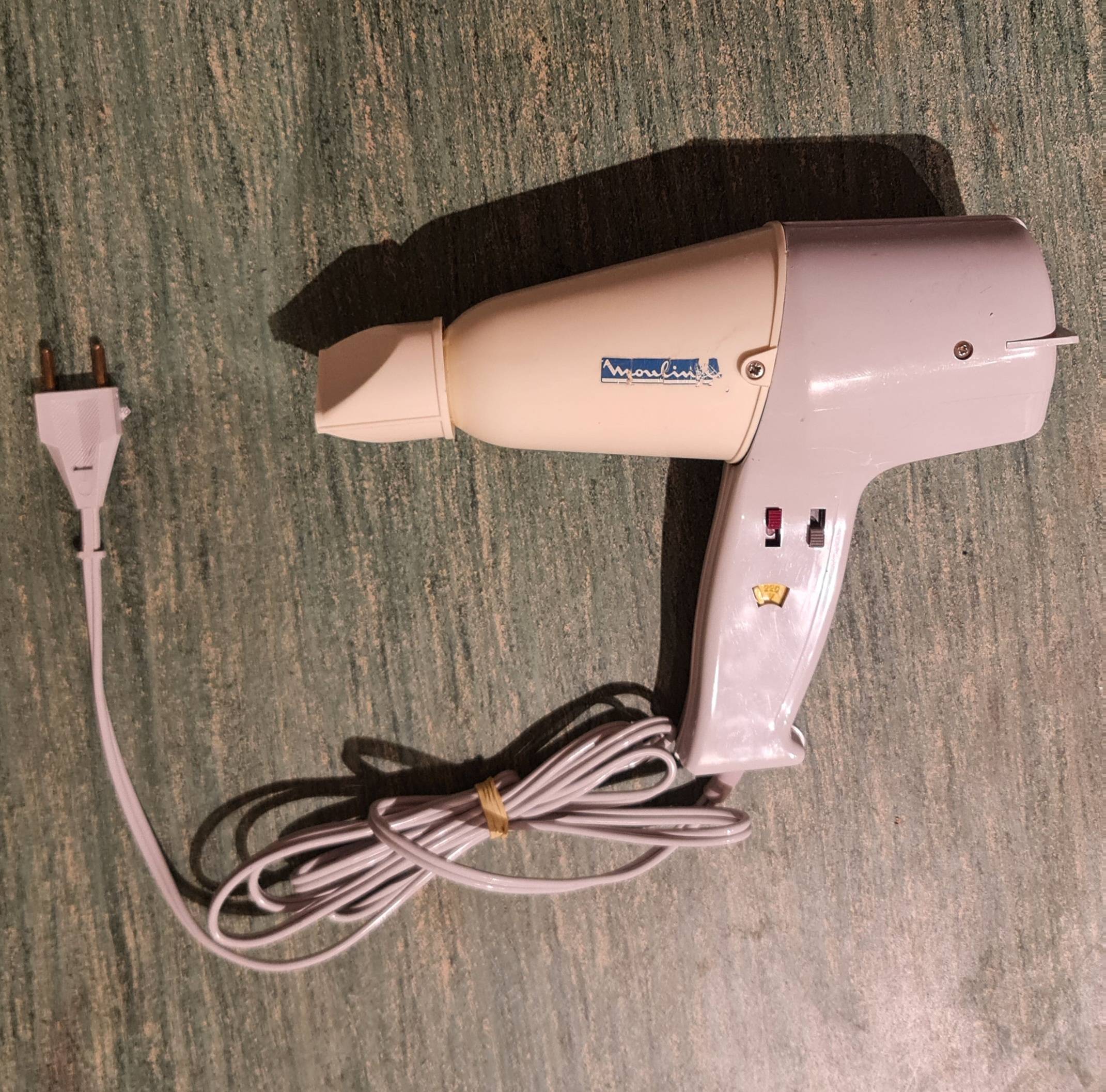 Vends sèche-cheveux Calor grand modèle vintage