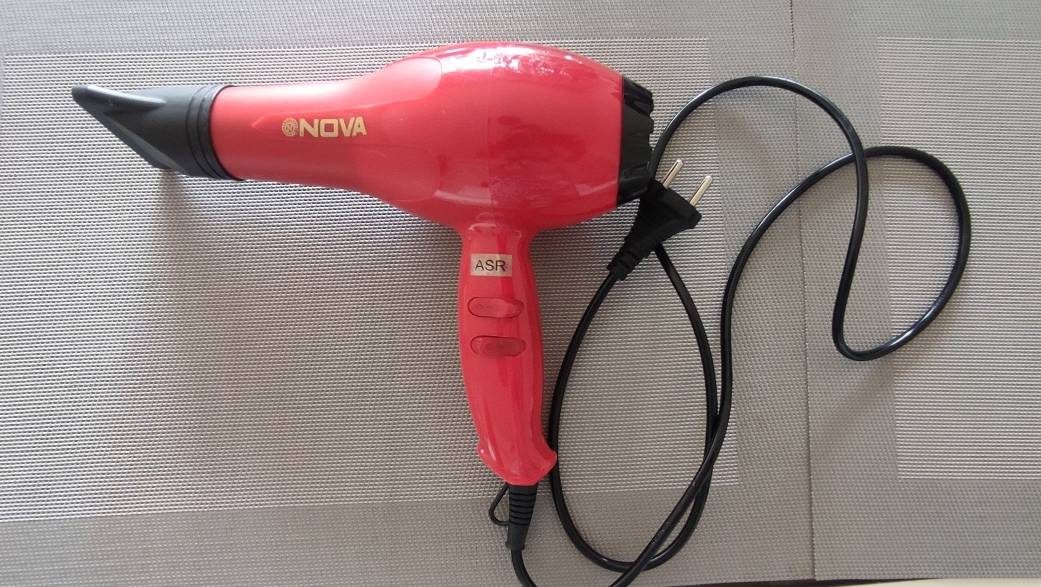 Sèche cheveux de voyage NOVA