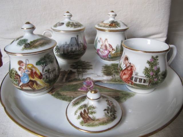 En porcelaine Delvaux Paris service à crème