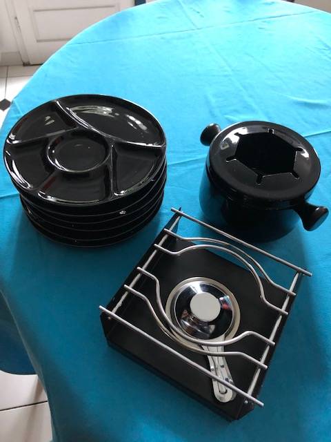 Vends Service à fondue bourguignonne