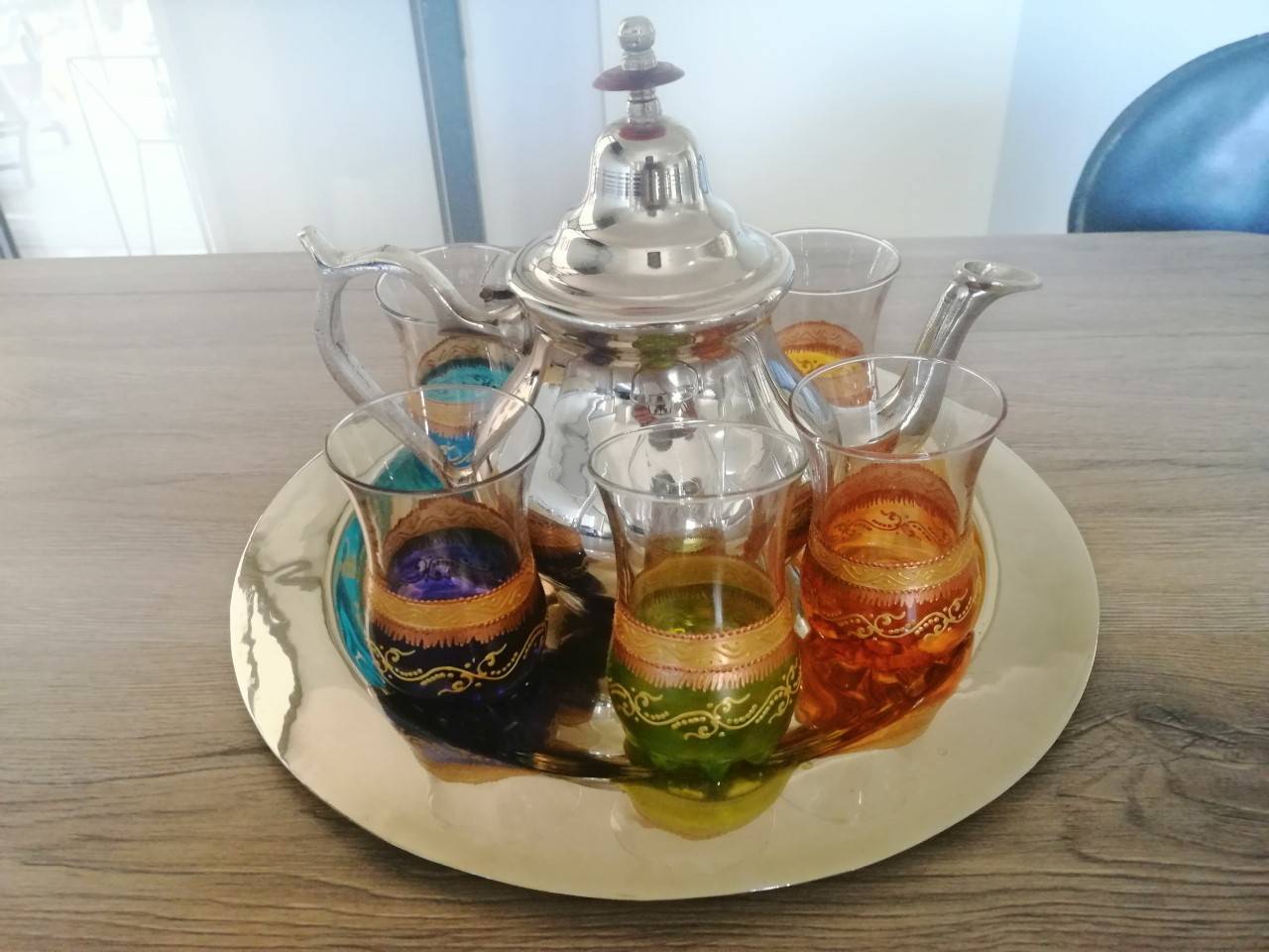 Service à thé marocain peint à la main