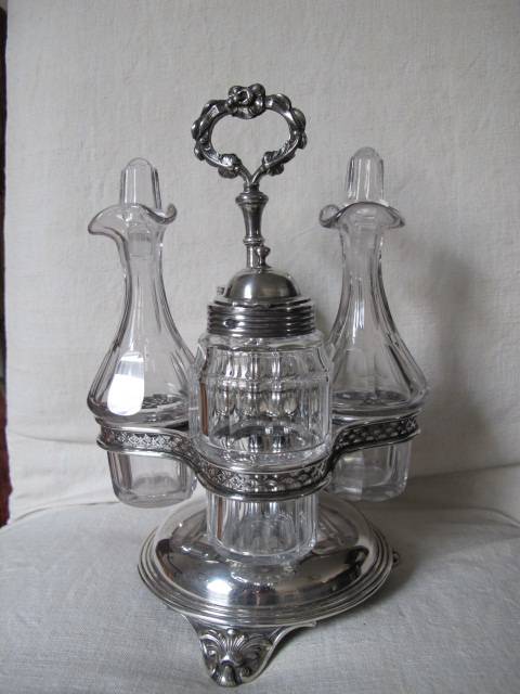 Vends huilier/vinaigrier en métal argenté Christofle
