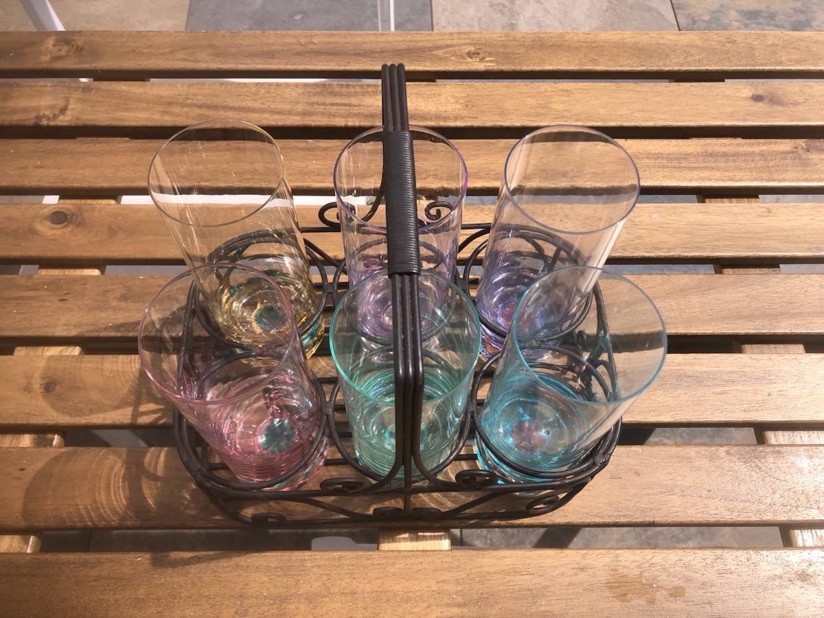 Service de 6 verres à citronnade avec son panier en métal