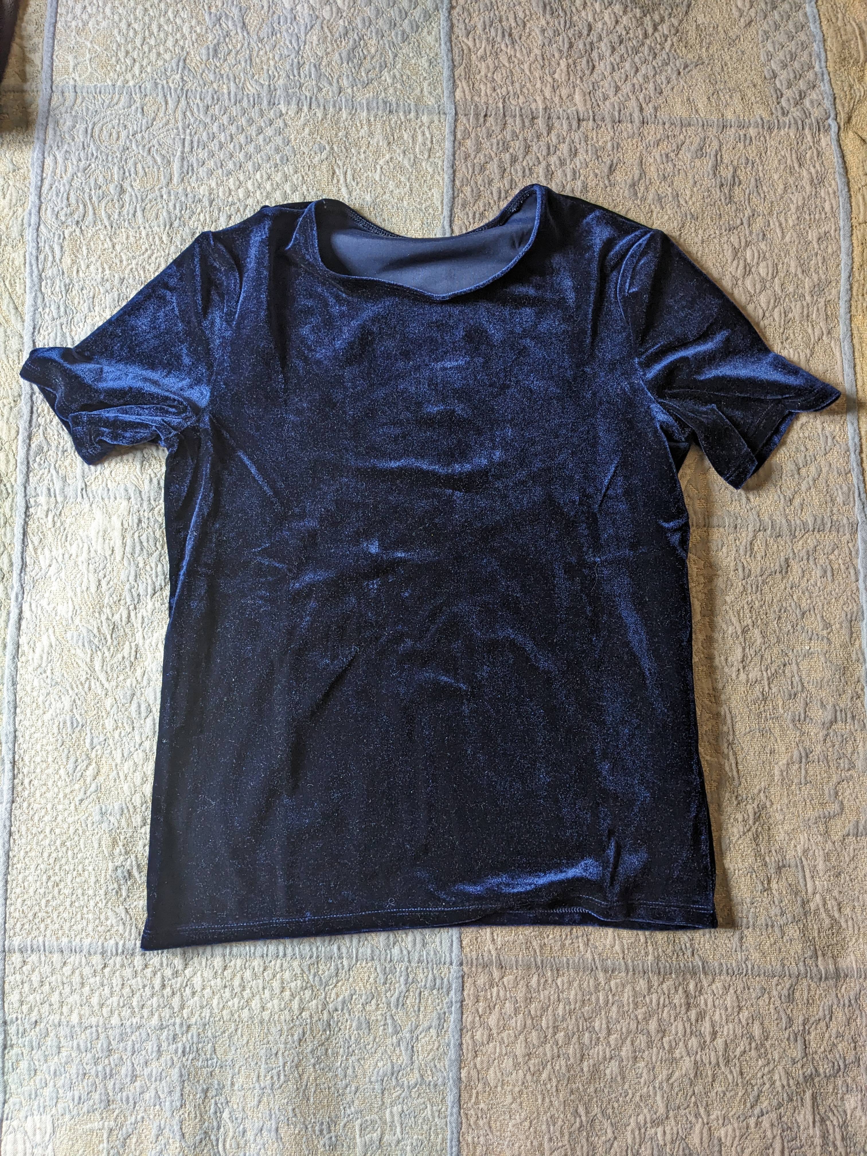 Tee shirt en velours bleu marine T38 Marks et Spencer