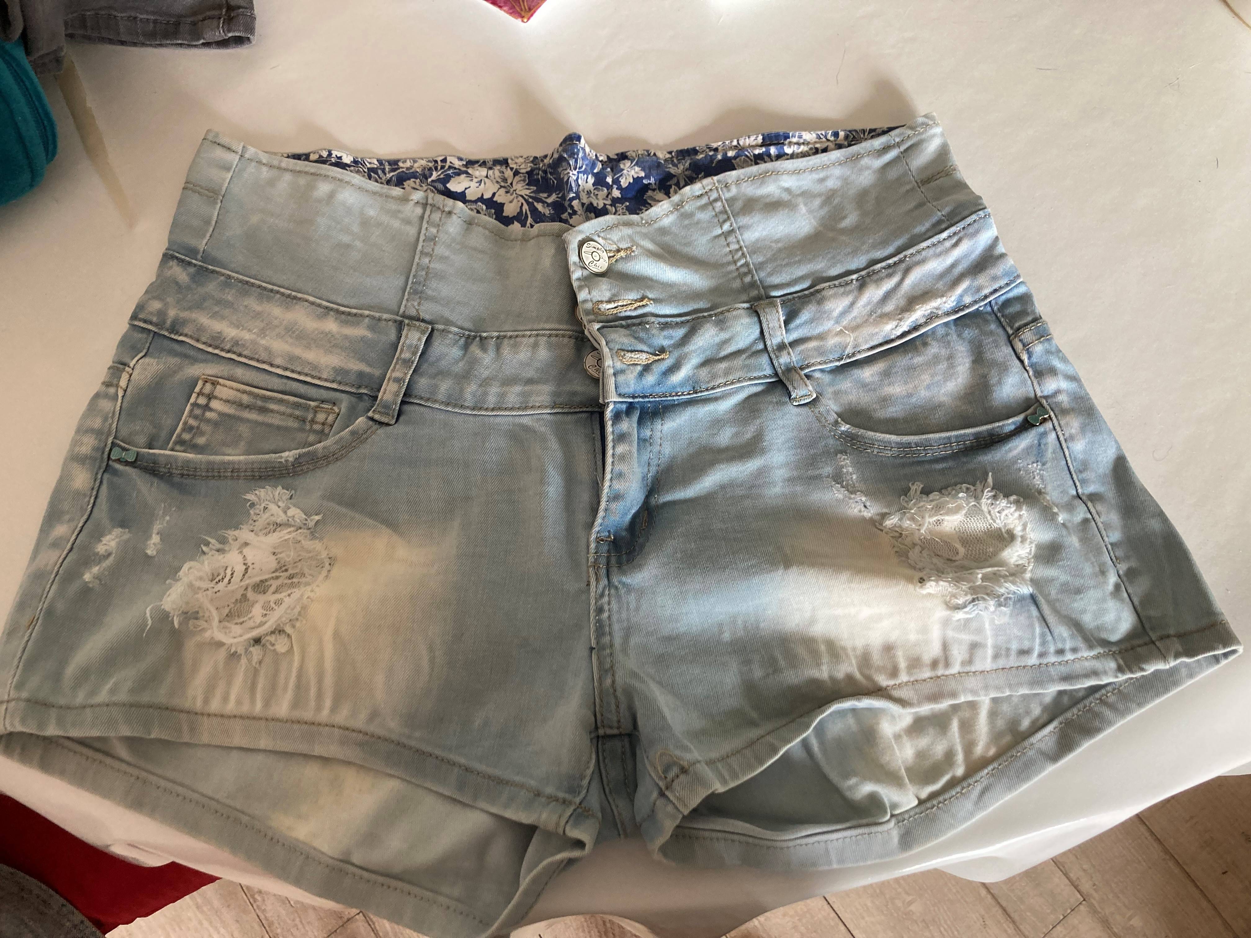 Short en jean avec de la dentelle - Taille L