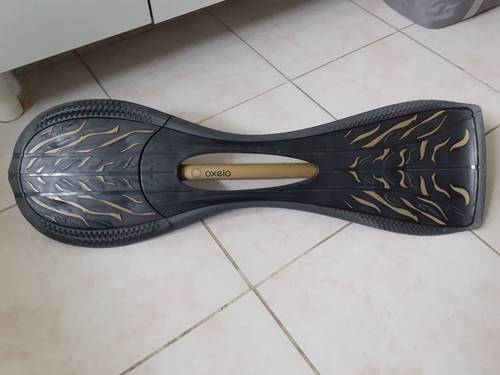 Vends skateboard deux roues