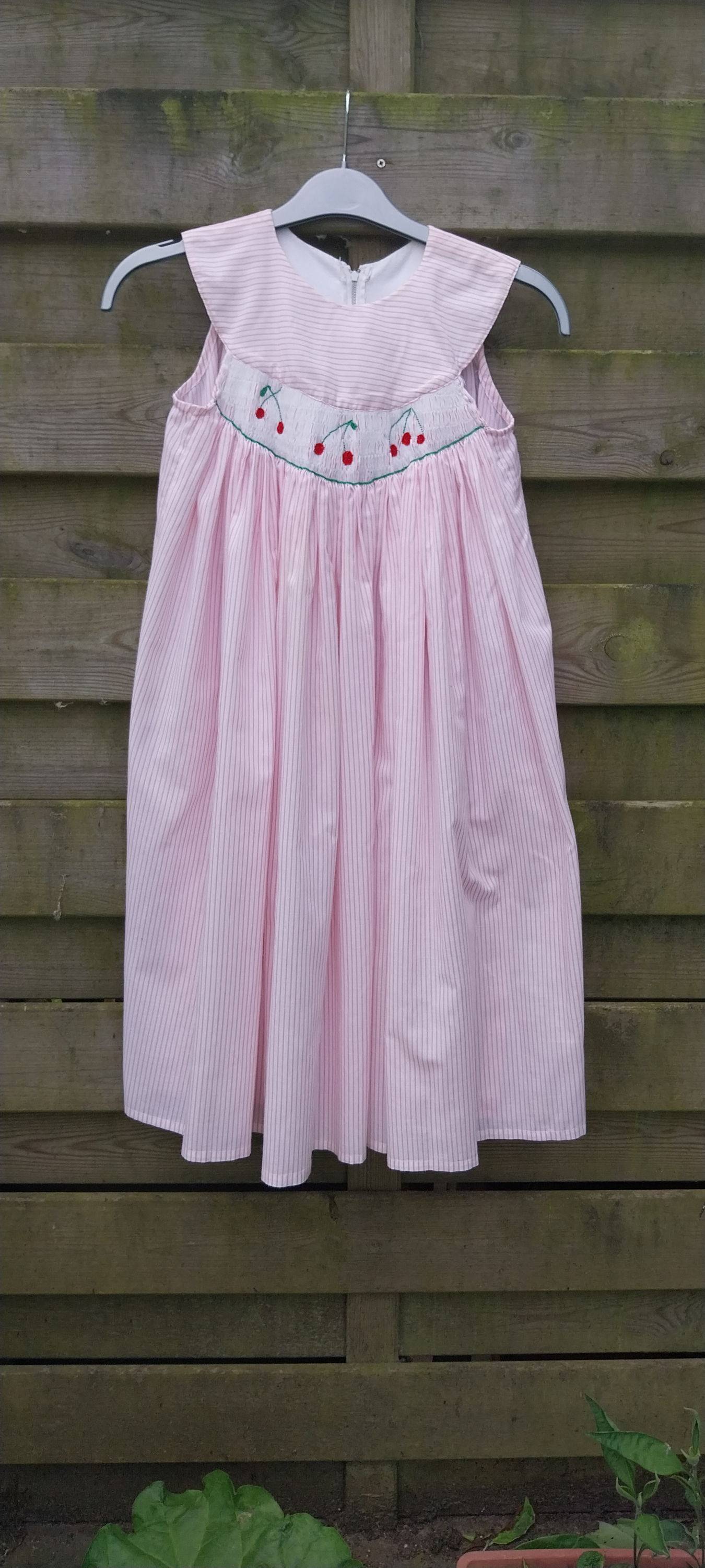 Robe à Smocks Vintage Pour Fille 6 Ans - 100% Coton, Faite Main - Occasion Très Bon état