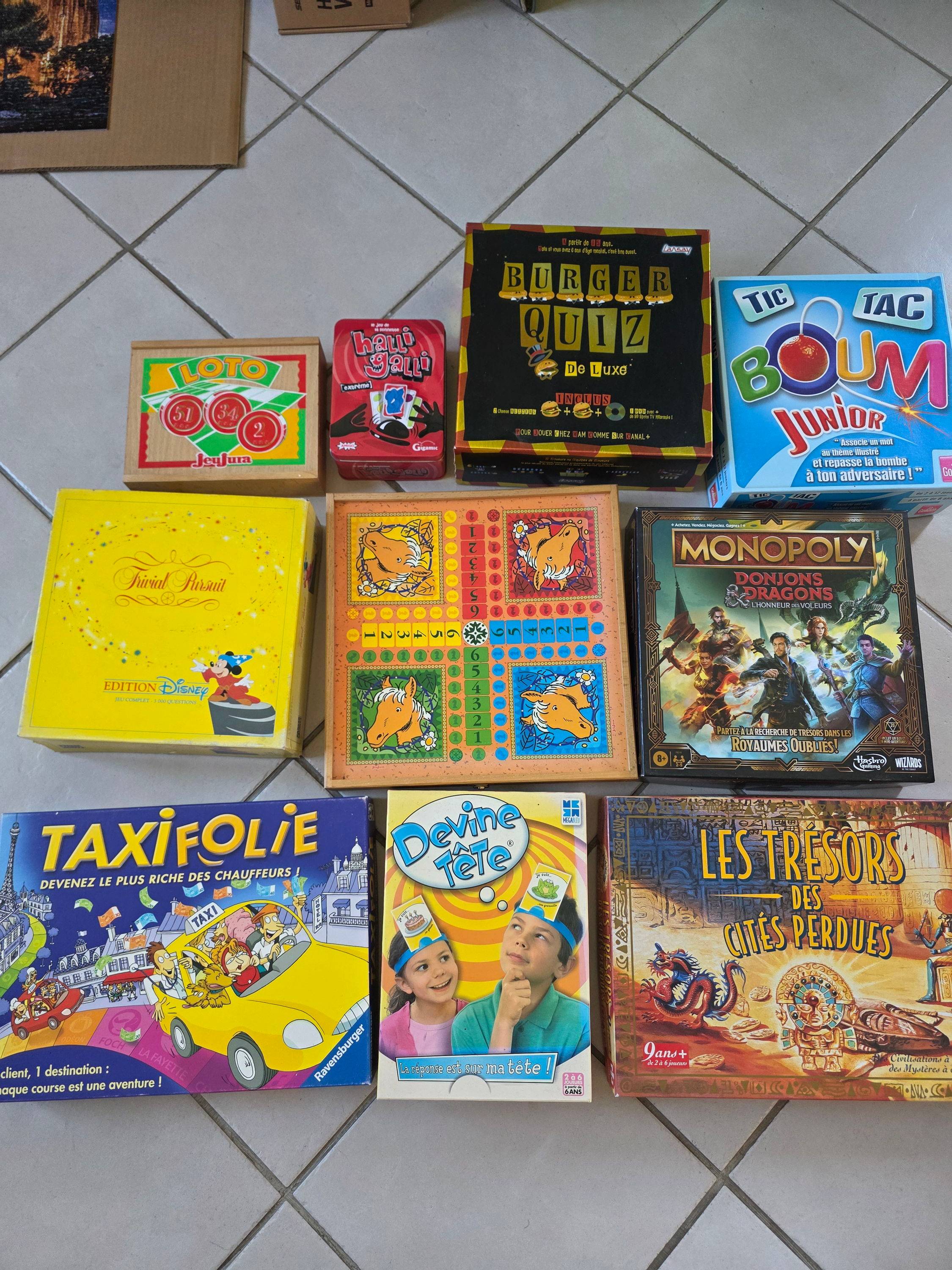LOT DE 10 JEUX DE SOCIETE