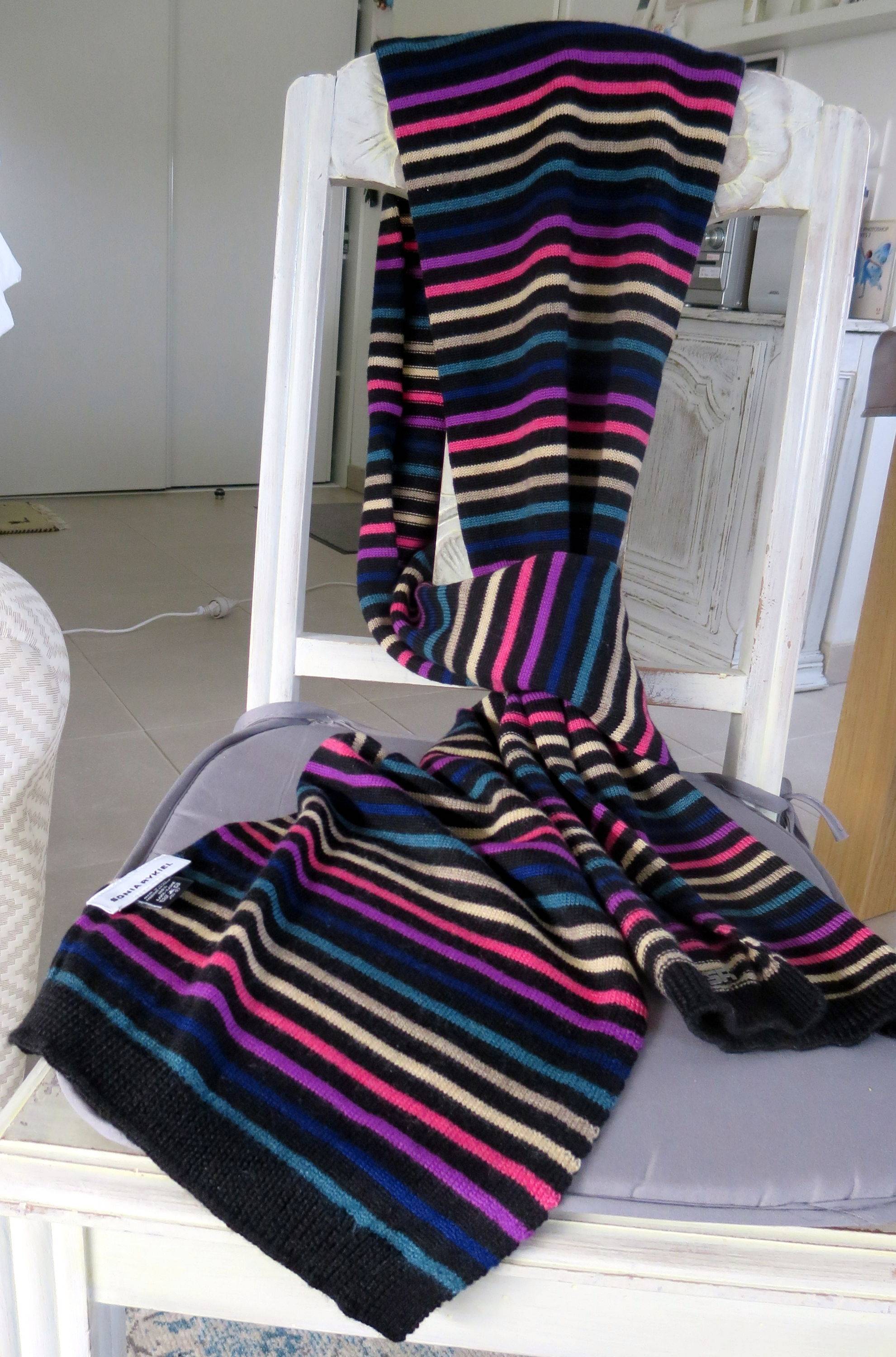 Vends authentique écharpe vintage 100% laine Sonia Rykiel