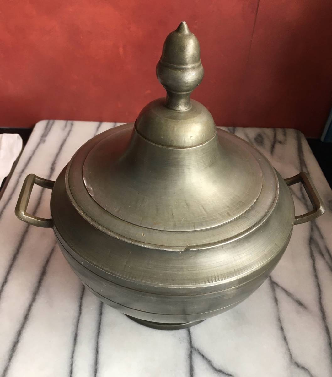 Vends soupière en étain