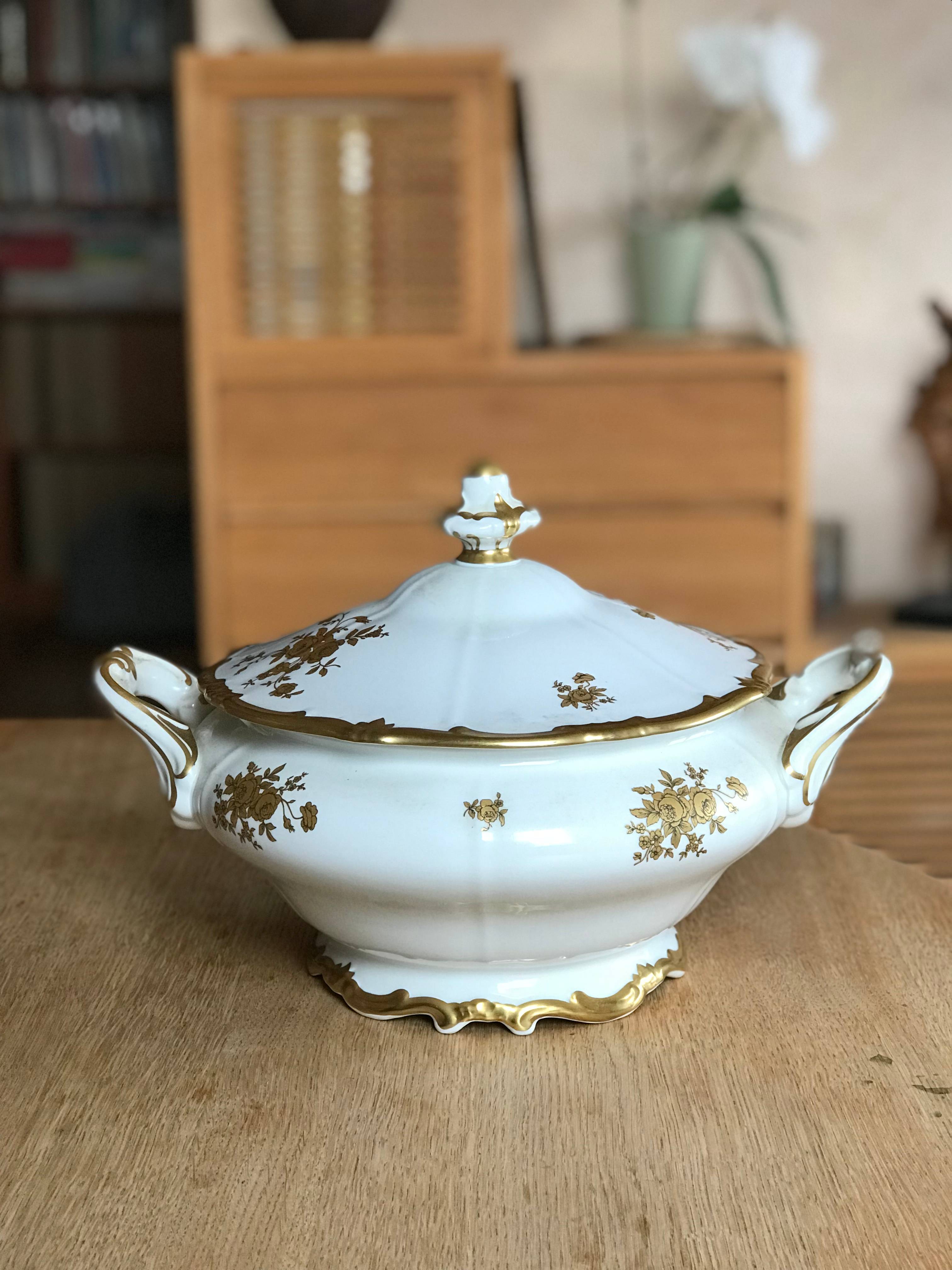 Soupière vintage porcelaine Weimar Tureen or blanc Katharina