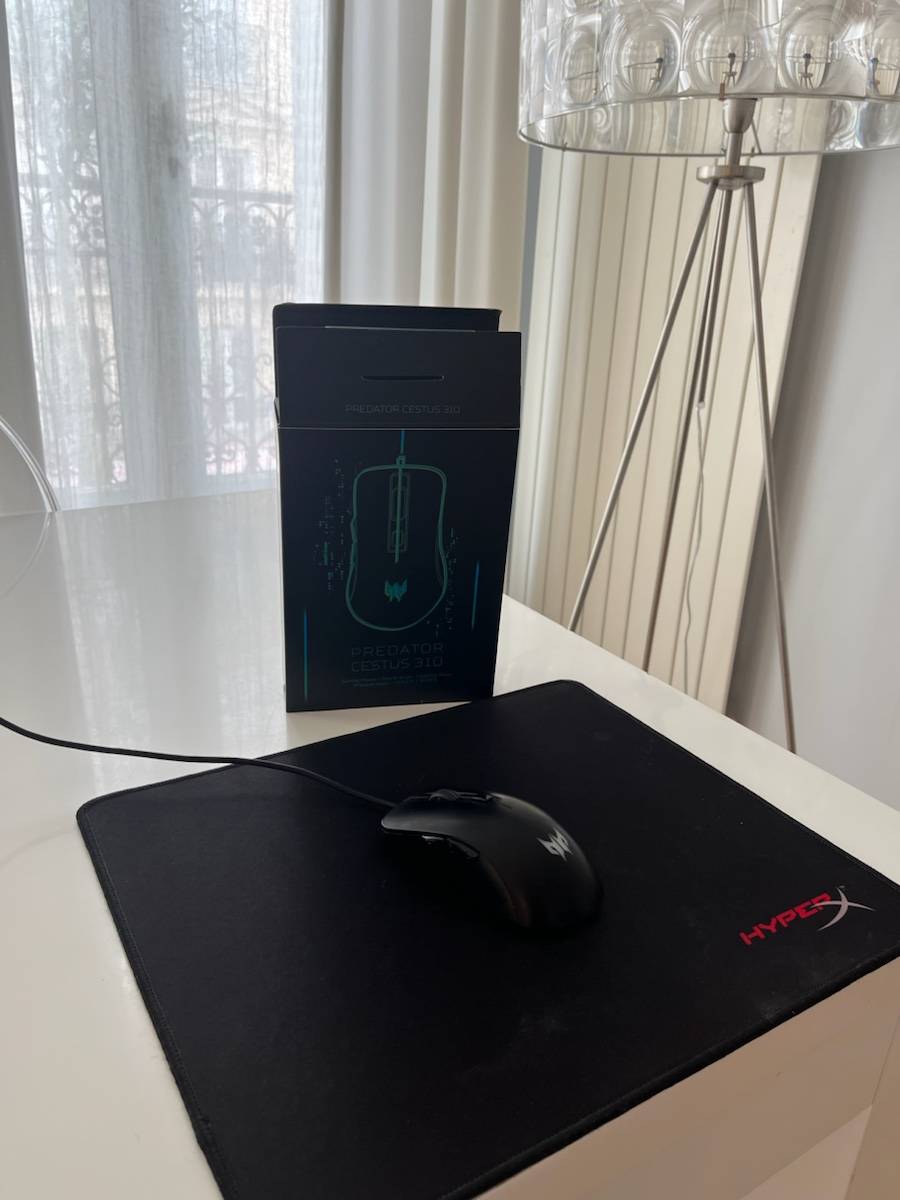 Vends souris gaming Predator Cestus 310 et tapis de souris Kingston